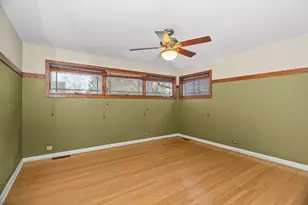 730 S 10th Ave, La Grange, IL 60525 - Photo 9