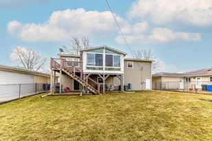 1802 W Pheasant Trail, Mount Prospect, IL 60056 - Photo 33