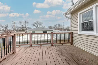 1802 W Pheasant Trail, Mount Prospect, IL 60056 - Photo 17