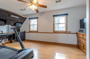 1802 W Pheasant Trail, Mount Prospect, IL 60056 - Photo 29