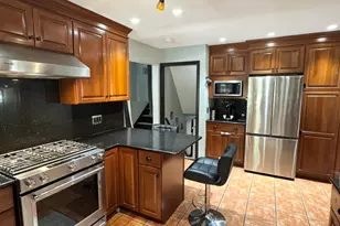 5501 Mulford St, Skokie, IL 60077 - Photo 11