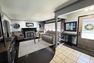 5501 Mulford St, Skokie, IL 60077 - Photo 5