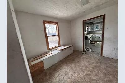 454 S 7th Avenue, Canton, IL 61520 - Photo 5