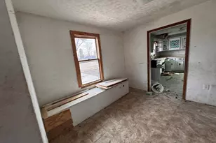 454 S 7th Ave, Canton, IL 61520 - Photo 5