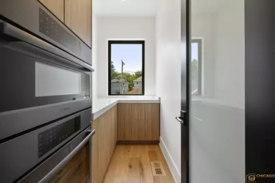 1143 Clinton Avenue, Oak Park, IL 60304 - Photo 5