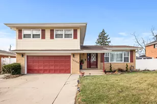 15206 S Ingleside St, South Holland, IL 60473 - Photo 1