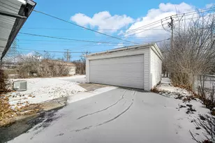231 E Wayne Pl, Wheeling, IL 60090 - Photo 17