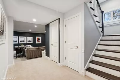 374 N Myrtle Avenue, Elmhurst, IL 60126 - Photo 45