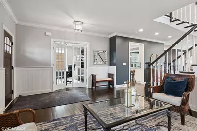 374 N Myrtle Avenue, Elmhurst, IL 60126 - Photo 9