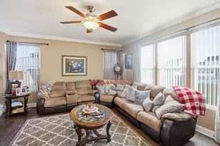 818 Vertin Blvd, Shorewood, IL 60404 - Photo 3