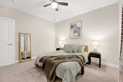 5843 W Corcoran Place, Chicago, IL 60644 - Photo 29