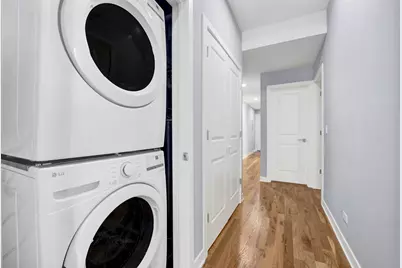 5843 W Corcoran Place, Chicago, IL 60644 - Photo 17