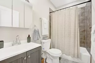 5843 W Corcoran Pl, Chicago, IL 60644 - Photo 33