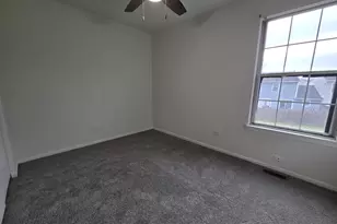 3316 Huntington Ln, Island Lake, IL 60042 - Photo 7