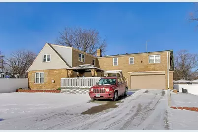 29 S Iowa Avenue, Addison, IL 60101 - Photo 1