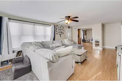 29 S Iowa Avenue, Addison, IL 60101 - Photo 3