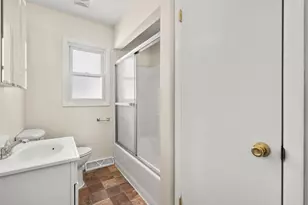 821 Penfield Ave, Joliet, IL 60433 - Photo 13