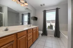 24050 W Champion Dr, Plainfield, IL 60585 - Photo 23