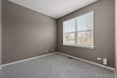 706 Versailles Parkway, Oswego, IL 60543 - Photo 17