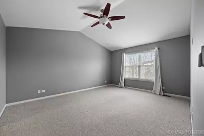 706 Versailles Parkway, Oswego, IL 60543 - Photo 19