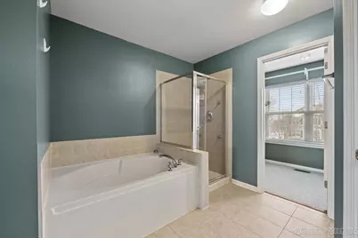 706 Versailles Parkway, Oswego, IL 60543 - Photo 21