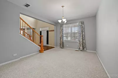 706 Versailles Parkway, Oswego, IL 60543 - Photo 15