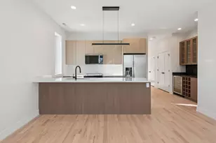 4536 S Prairie Ave, Chicago, IL 60653 - Photo 3