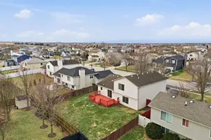 1310 Gilray Dr, Joliet, IL 60431 - Photo 15