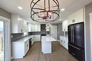 1605 Fox Field Dr, Belvidere, IL 61008 - Photo 11