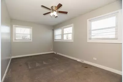 382 Chappel Avenue, Calumet City, IL 60409 - Photo 13