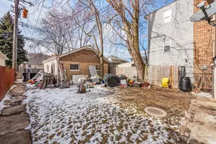 7030 S Artesian Ave, Chicago, IL 60629 - Photo 39