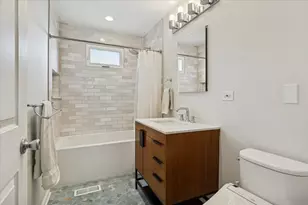 3614 N Hamilton Ave, Chicago, IL 60618 - Photo 17