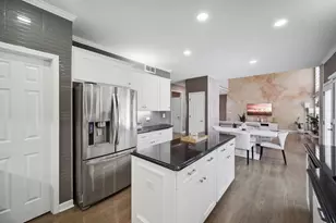 2700 Harlstone Dr, Aurora, IL 60502 - Photo 13