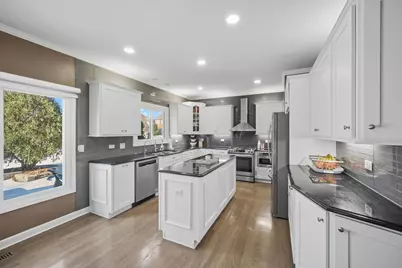 2700 Harlstone Drive, Aurora, IL 60502 - Photo 11