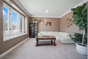 2700 Harlstone Dr, Aurora, IL 60502 - Photo 5