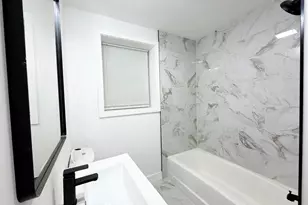 7301 S Constance Ave, Chicago, IL 60649 - Photo 5