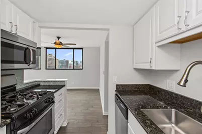 6150 N Kenmore Avenue #15B, Chicago, IL 60660 - Photo 11