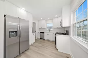 [Address not provided], Worth, IL 60482 - Photo 5