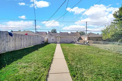 10912 S Avenue J, Chicago, IL 60617 - Photo 27