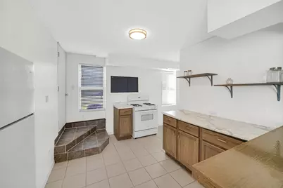 10912 S Avenue J, Chicago, IL 60617 - Photo 11