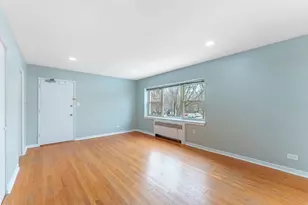 205 Custer Ave, Evanston, IL 60202 - Photo 3