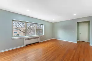 205 Custer Ave, Evanston, IL 60202 - Photo 5