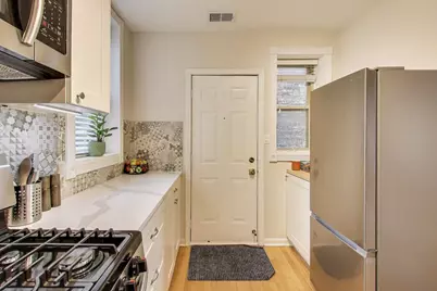 600 N La Grange Road #A2, La Grange Park, IL 60526 - Photo 5