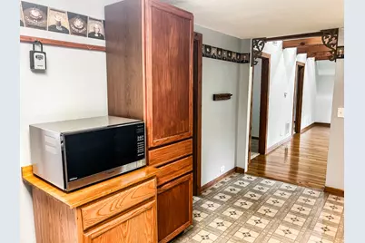 27692 N Oak Street, Island Lake, IL 60042 - Photo 7