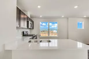 2664 Arrowhead Dr, Pingree Grove, IL 60140 - Photo 7