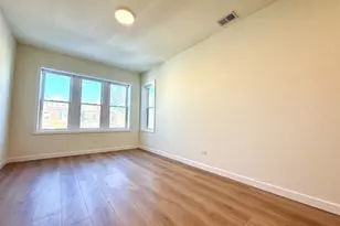 2543 W 39th Pl, Chicago, IL 60632 - Photo 3