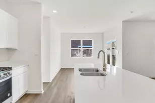 6298 Redwood Trl, Wonder Lake, IL 60097 - Photo 11