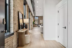 401 N Aberdeen St, Chicago, IL 60642 - Photo 3