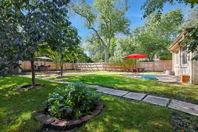 2611 Lake Avenue, Wilmette, IL 60091 - Photo 29