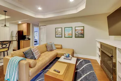 528 W Cornelia Avenue #2N, Chicago, IL 60657 - Photo 3